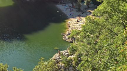 2017-06-25  1  Pont d'Arc 015